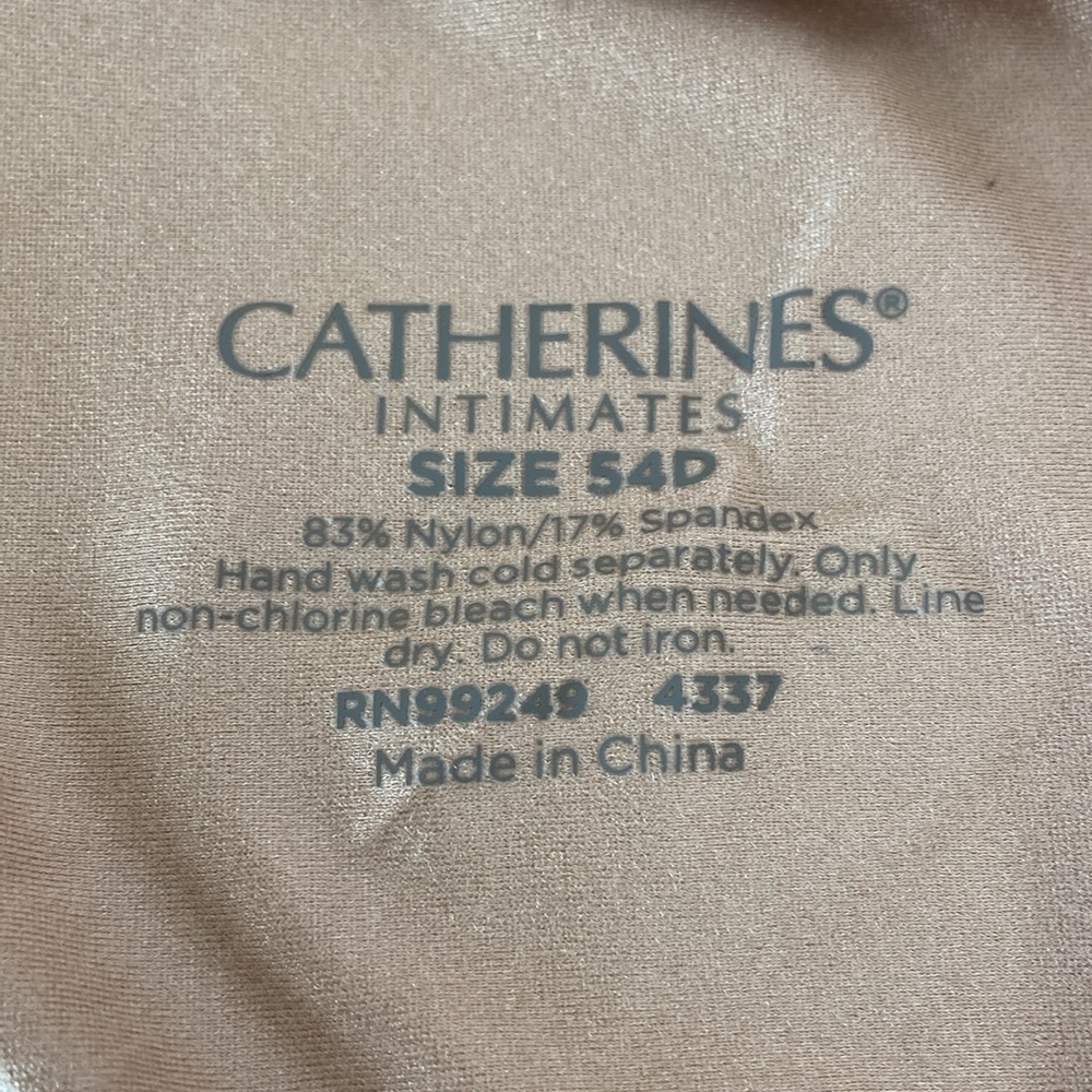 New Solid Full Coverage
Smooth No Wire Bra Catherines
54D Plus Size Wireless - Picture 4 of 4